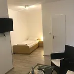 Fogadó Und Zur Frischen Quelle *